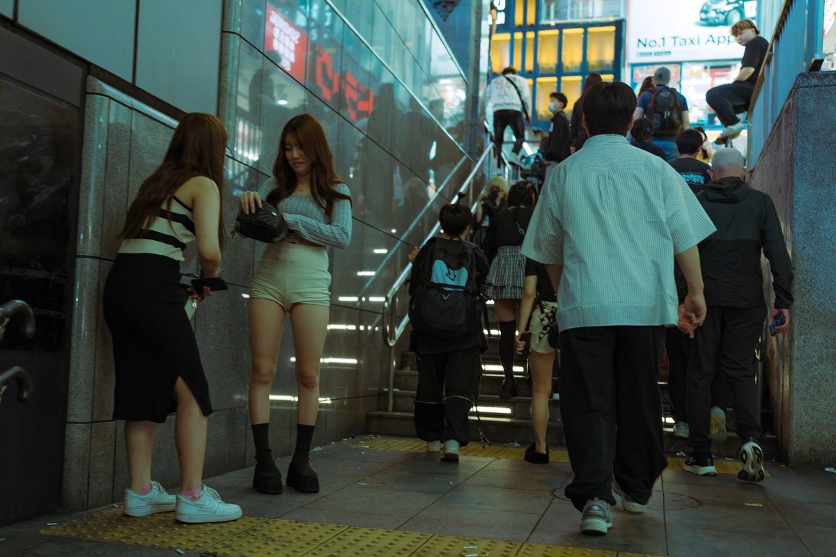dimasdw's tweet photo. Street photography in Osaka https://t.co/vf7za8uaQZ