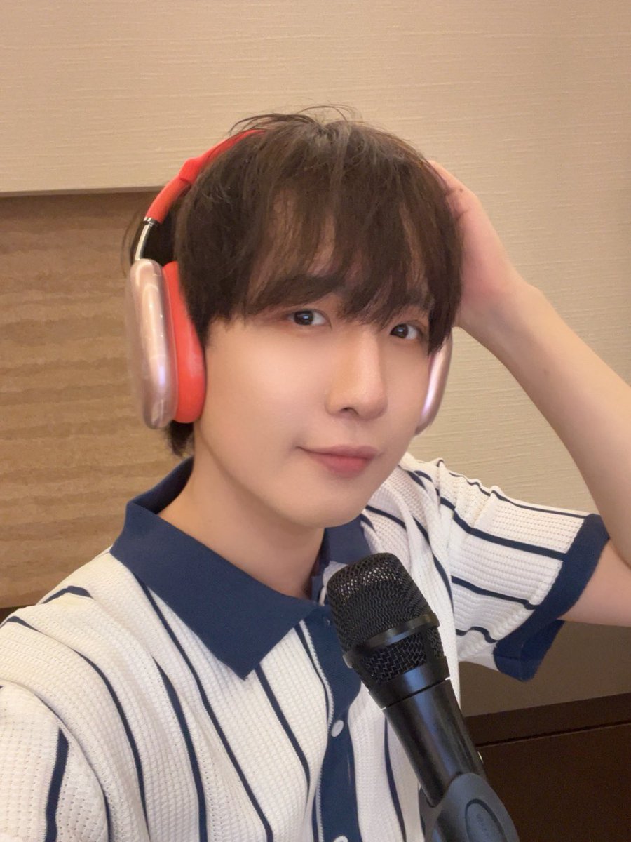 piano_Len's tweet photo. 今日は「リリースコンサート」のオンライン上映会でした！
序盤に少しハプニングがありましたが…
やっぱり皆さんと過ごす時間は最高に楽しいです！！

次は29日の茅ヶ崎のイベント、
そして31日はバースデーコンサートです。
ぜひ会いましょうね〜！

#len
#pianomanlen
#上映会
#ペルシアンブルー https://t.co/U6XHi4WxnO