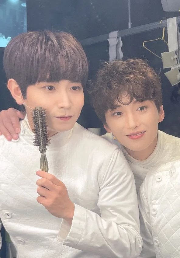 se_in ⬅️ Rㅏ져 ⁰⁵²⁵ ⁰⁵²⁹ ⁰⁵³¹ ✈️ tweet media