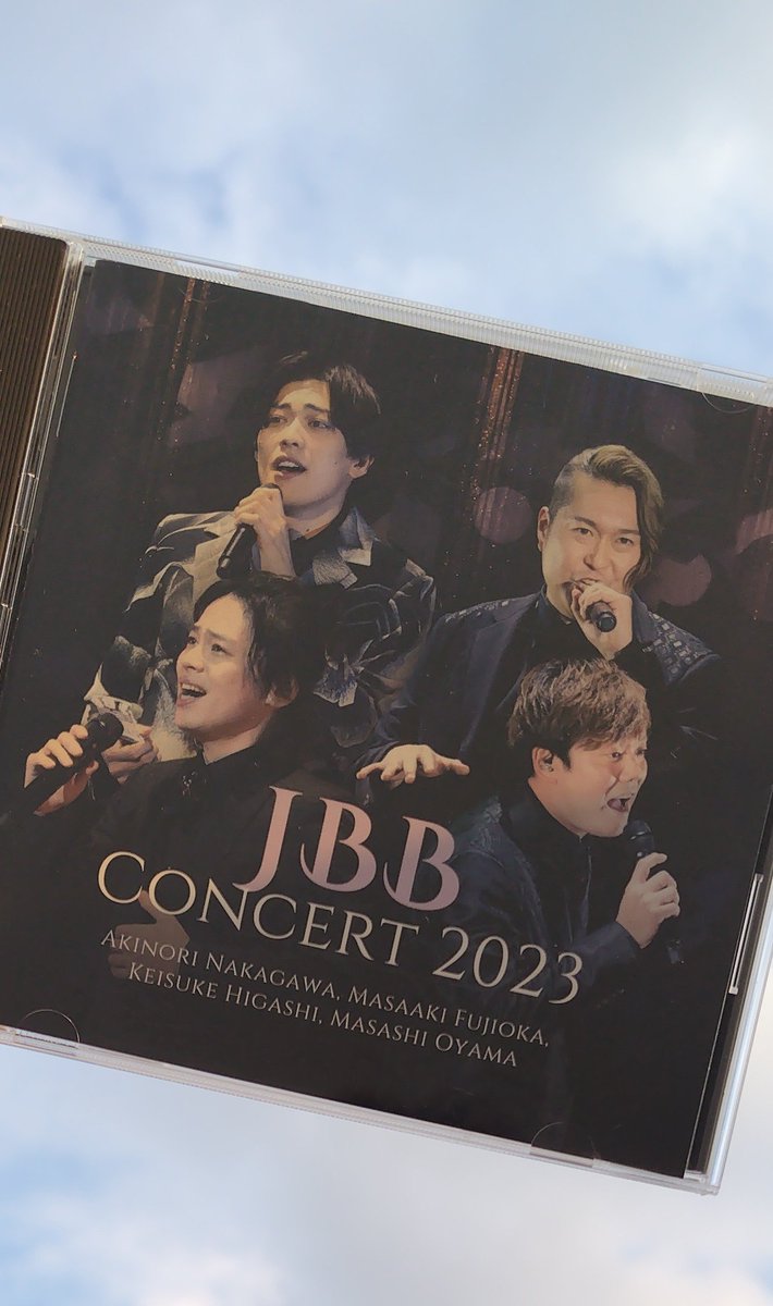 p0mlo9nk's tweet photo. 5/24JBBデビュー記念日!
3周年おめでとうございます!
素晴らしいハーモニーを思い出すたびに感動に浸っています
またコンサートで会える日をずっとずっと待ってます🥰
#JBB
#中川晃教
#藤岡正明
#東啓介
#大山真志 https://t.co/LiBIbRbmlc