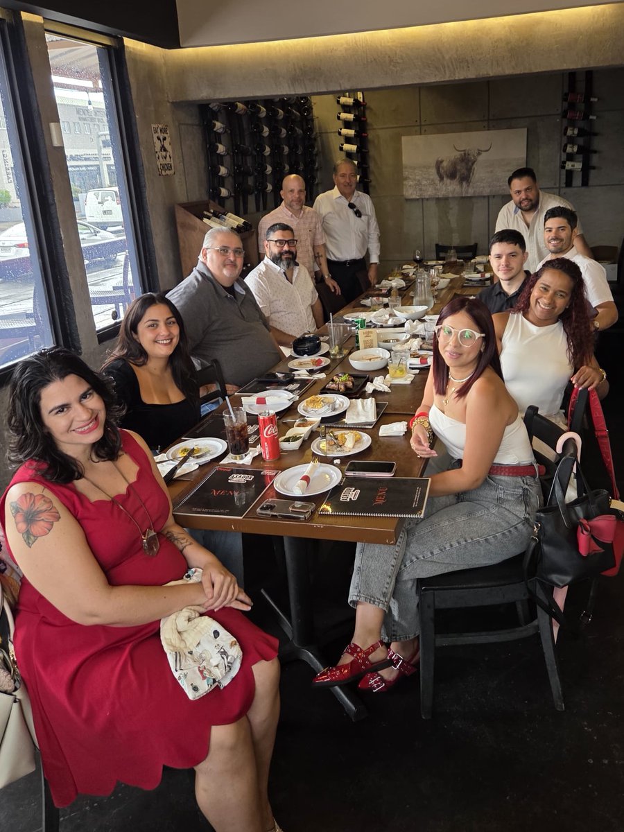 krestonprllc's tweet photo. Celebrating Accountant Week with the amazing team from Kreston Puerto Rico at Asador A La Roosevelt. Great team, great food, and a great time together! 🎉📊

#AccountantWeek #KrestonPuertoRico https://t.co/4GG7CWZQPz