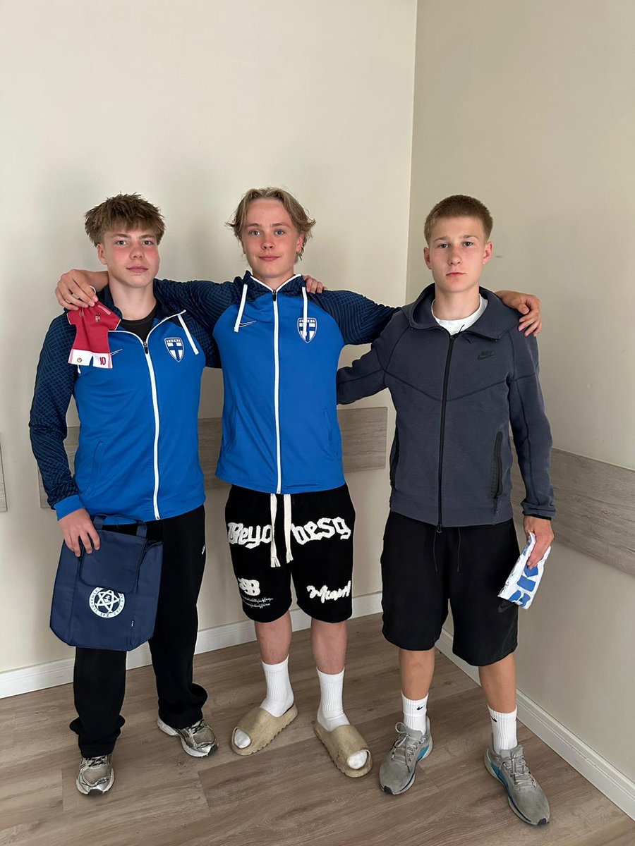 Huuhkajat tweet media