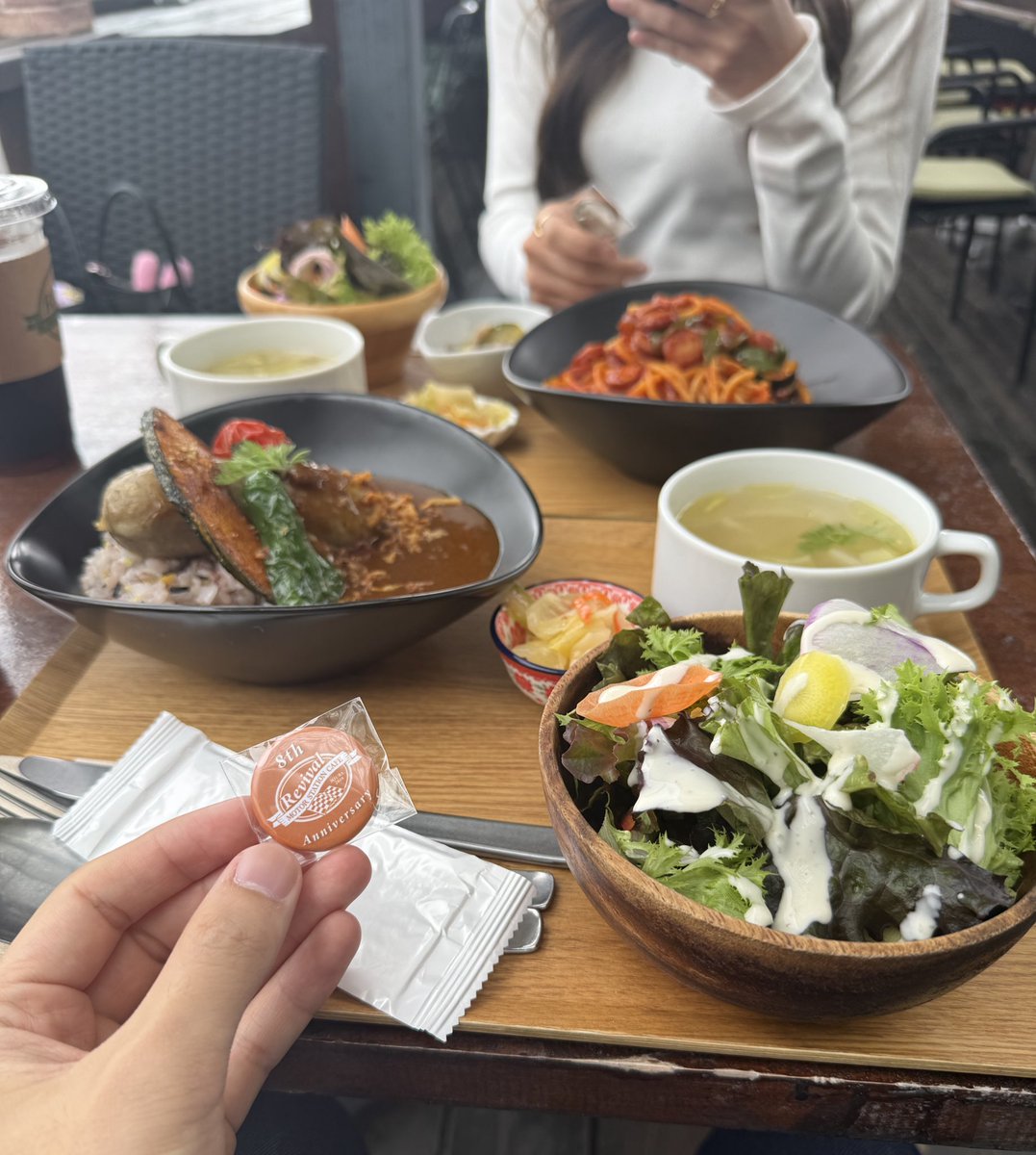 918esprit's tweet photo. リバイバルカフェに行ってから公園を散歩する平和な日曜日でした。 https://t.co/AitZzHD5v5