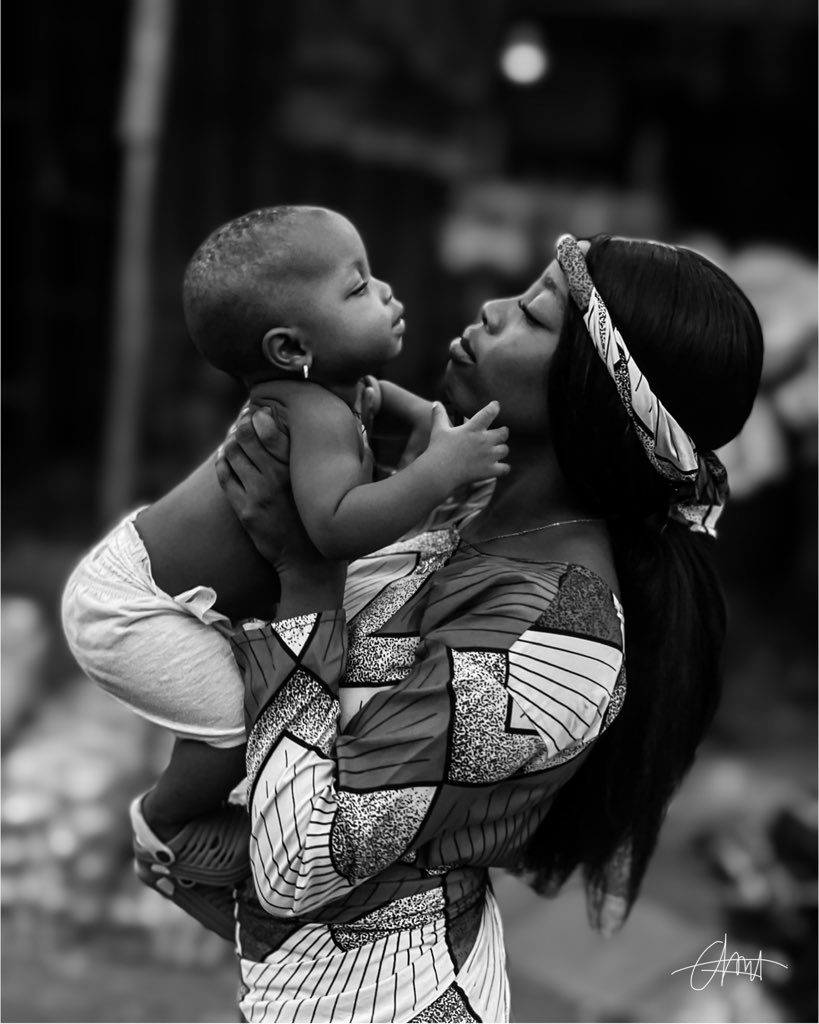aavisuals___'s tweet photo. The whole world, lifted.” 🖤 https://t.co/DwCoKaFVMw