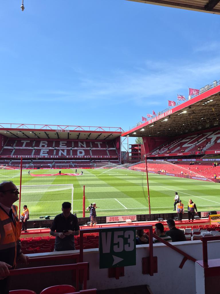 KDan_Sx's tweet photo. You reds #afcb https://t.co/awLF41N2pT