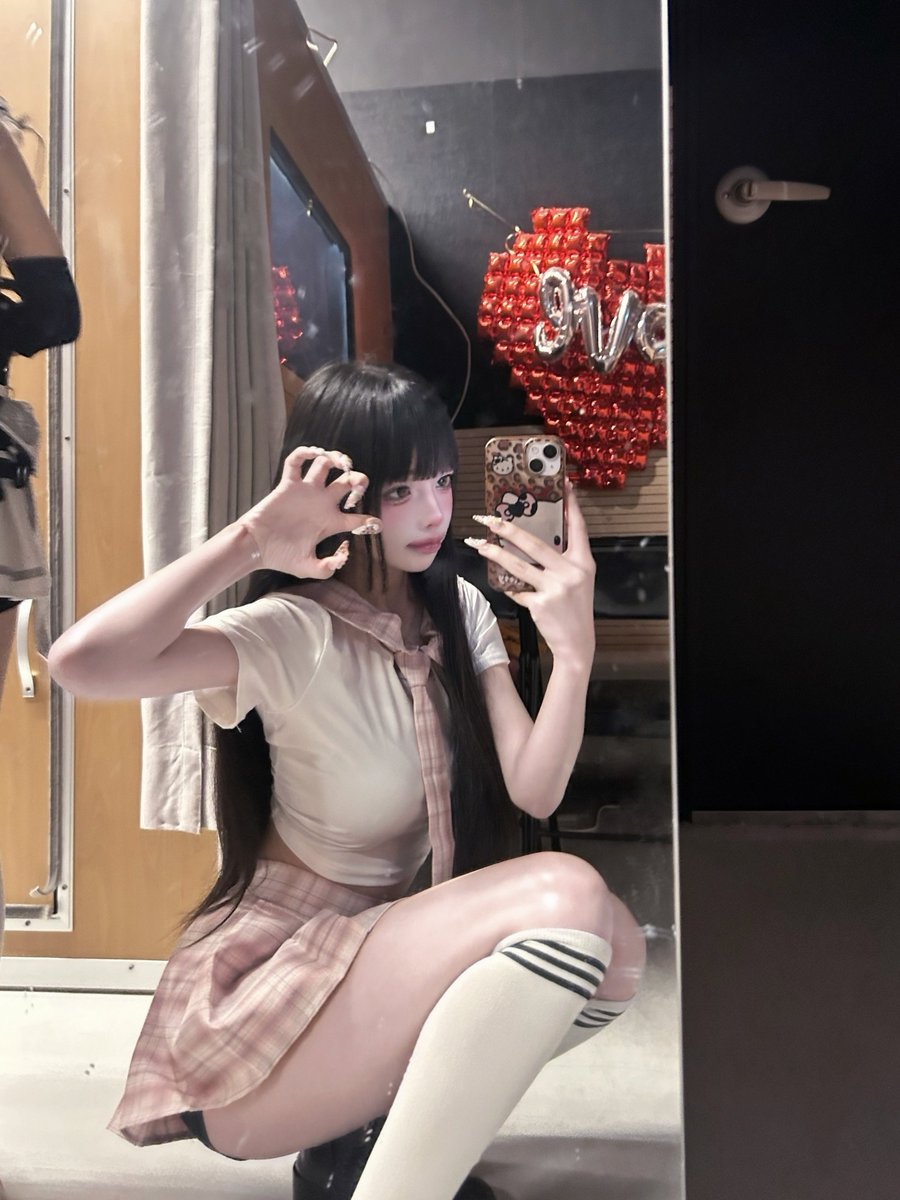 gEn Z iCe mOka tweet media