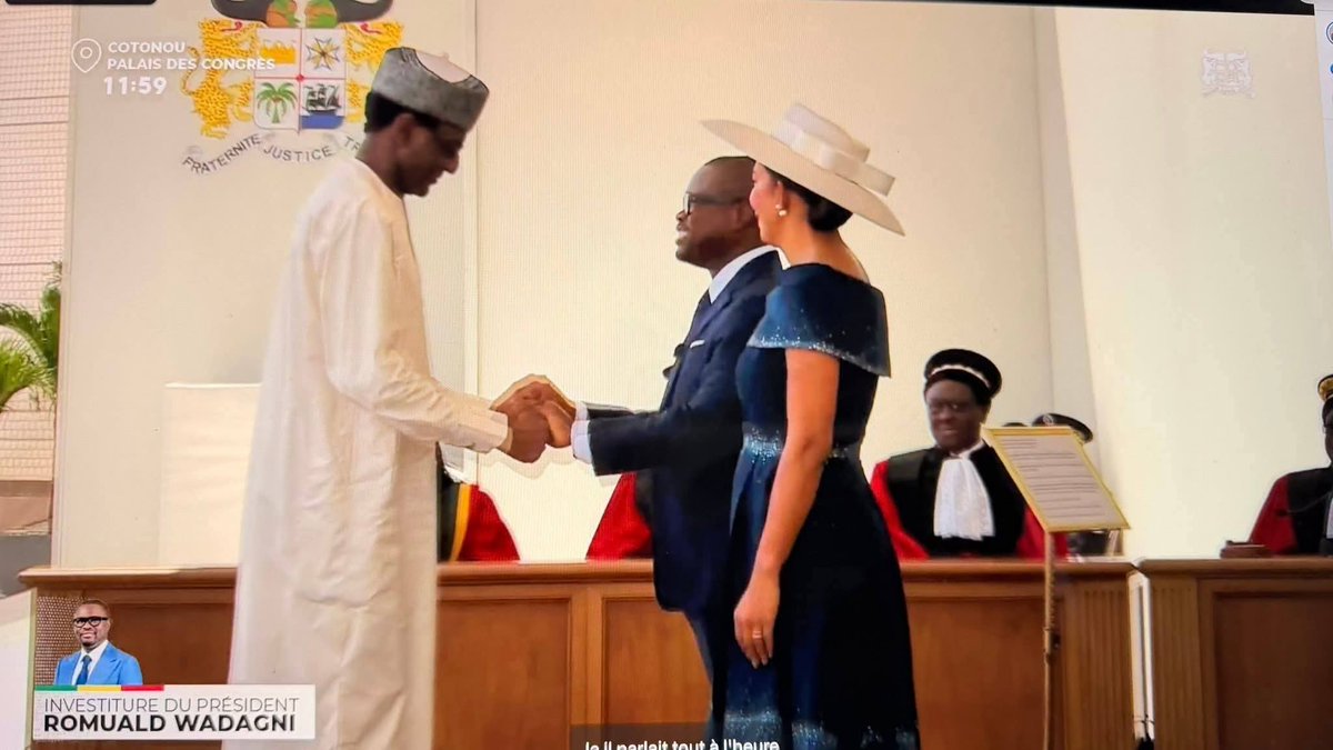 sahelbrut's tweet photo. Les ministres de AES 🇧🇫🇲🇱🇳🇪 à l'investiture du nouveau président beninois qui succède à Talon.
#BurkinaFaso #RPP #AES #MPSR2 #FDS_VDP #bircommunication 🇧🇫 https://t.co/r4zf9VeCGg