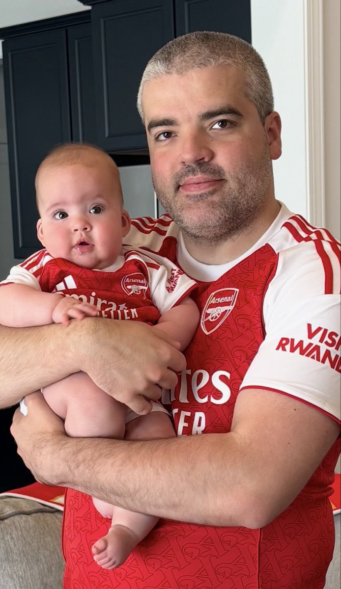Bo_Campbell5's tweet photo. NORTH LONDON FOREVER 🍾🍾 #MyPLMorning
@NBCSportsSoccer @USANetwork https://t.co/t9oheqAxRq