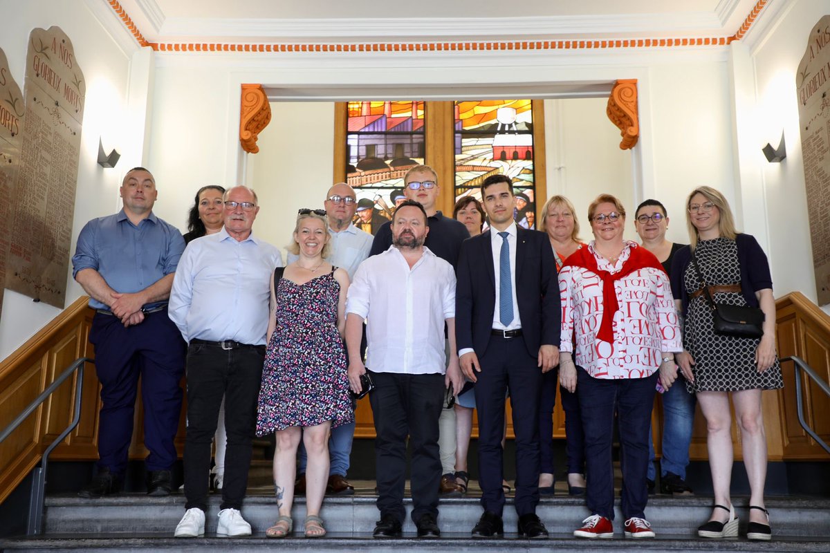 DanyPaiva__'s tweet photo. Merci à notre député @BrunoBilde d’avoir visité notre belle exposition dans le cadre des 100 ans de l’hôtel de ville. 

Rendez-vous ce soir à 18h pour fêter ensemble l’anniversaire de l’hôtel de ville ! https://t.co/crCHC0TzTv
