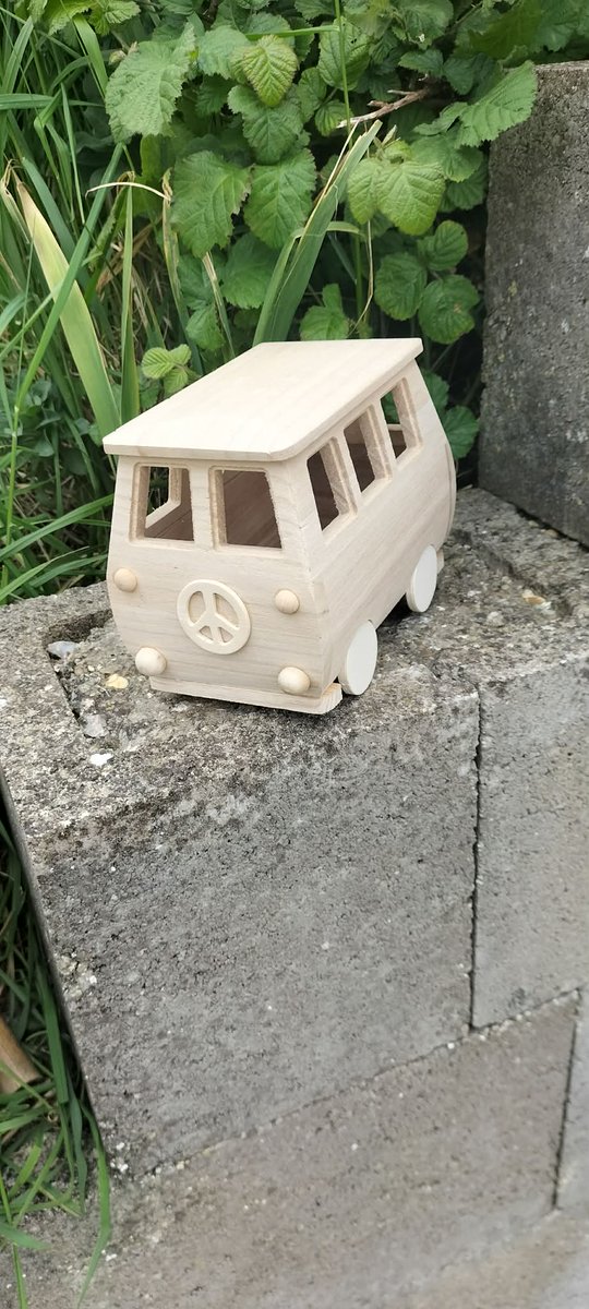 AytonJustyn's tweet photo. Just finished #volkswagen camper van from the works. #theworks #Craft https://t.co/CyTjI0cFC2