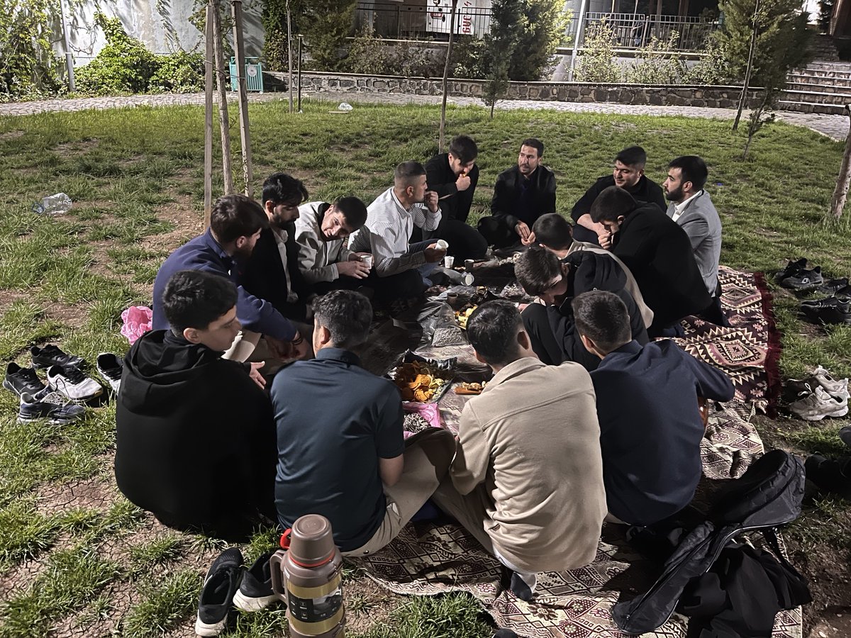 HudaParGenclik's tweet photo. "Gençlik ve Gazze" temalı bahar etkinliklerimizden kareler; https://t.co/a156sCiFOM