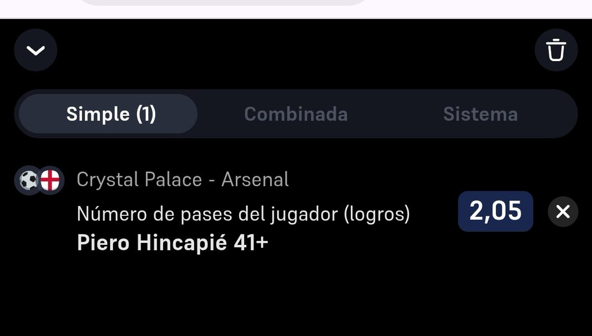 isonemybett's tweet photo. Hincapié 41 pases o más, jugando de central me parece bastante buena, con crystal Palace que no le gusta la posesion https://t.co/P3AE6UEFVT