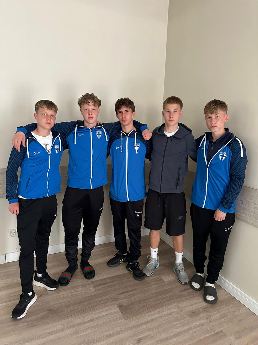 Huuhkajat tweet media