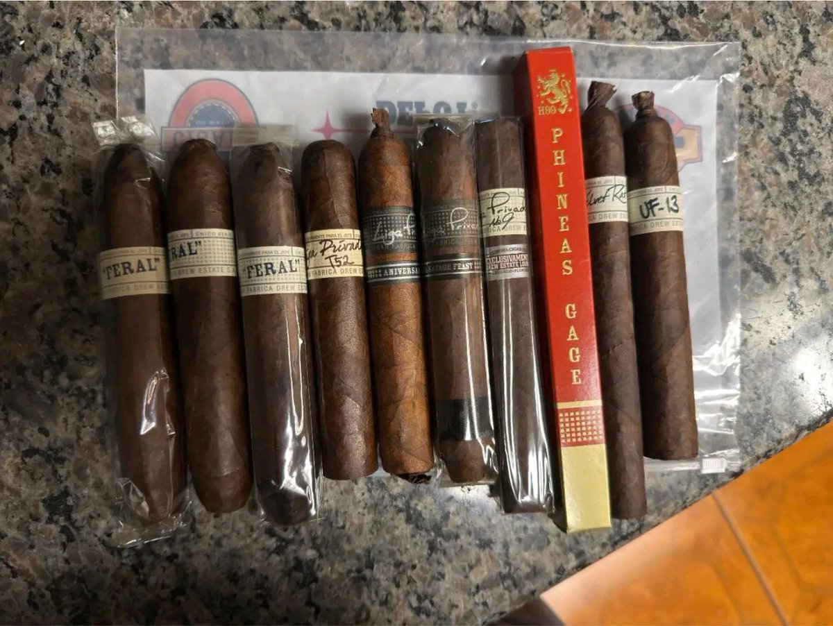 Stogie Hub tweet media