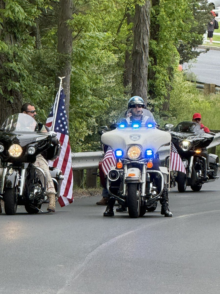 Raynhampd's tweet photo. Thank you to all who participated or attended this year‘s Memorial Day parade! https://t.co/9kH8LqASyO