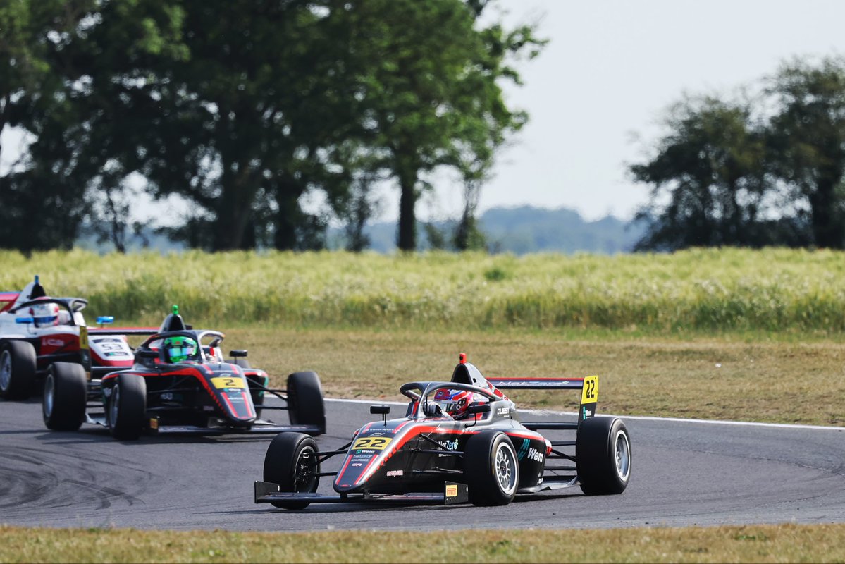 JHRdevelopments's tweet photo. One more race to go!

Lewis is back on pole so make sure to tune in on ITVX or ITV4 at 15:50 to catch the action! Here’s the teams’ starting positions:

P1 - Lewis Wherrell
P12 - Timo Jüngling
P13 - Cameron Nelson
P28 - Haarni Sadiq

#JHR #BritishF4 https://t.co/YbSOKp63nI