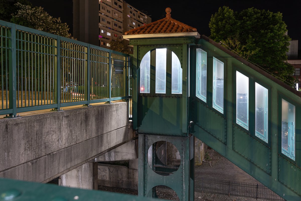 ExploresMr's tweet photo. A rather liminal night at the Poughkeepsie train station in Poughkeepsie, New York. This old station is a is a major transportation hub connecting the Hudson Valley to New York City and beyond. It serves as the northern terminus for the Metro-North Railroad's Hudson Line. https://t.co/39iDLzjuah