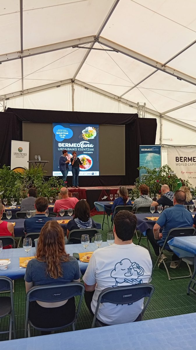 UrdaibaiTurismo's tweet photo. 🙏🐟 Eskerrik asko “Bermeo Tuna – Urdaibaiko Esentziak” dastaketetan parte hartu duzuen guztioi!

🍷 Bi saio paregabe izan dira, gastronomiaz, tradizioaz eta Urdaibaiko zaporeez elkarrekin gozatzeko! 🥰

#BermeoTuna #UrdaibaikoEsentziak #ArrainAzoka2026 https://t.co/S1o5Cy8Xac