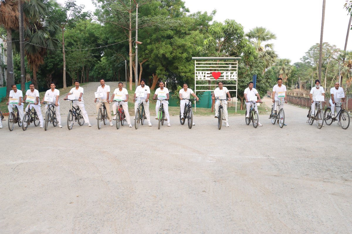 114Raf's tweet photo. 114 RAF organised a spirited Cycle Rally with the banner “Sundays on Cycle” &amp; under the guidance of Shri Aswini Kumar Jha, Comdt. The initiative promoted fitness, environmental awareness and community participation with great enthusiasm.@HMOIndia @crpfindia @RAFCRPF https://t.co/Z76hhh3z5F