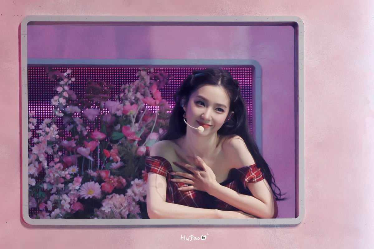 𝐚𝐳𝐳𝐚, 𝗥𝗼𝗺𝗮𝗻𝗼𝘃 tweet media