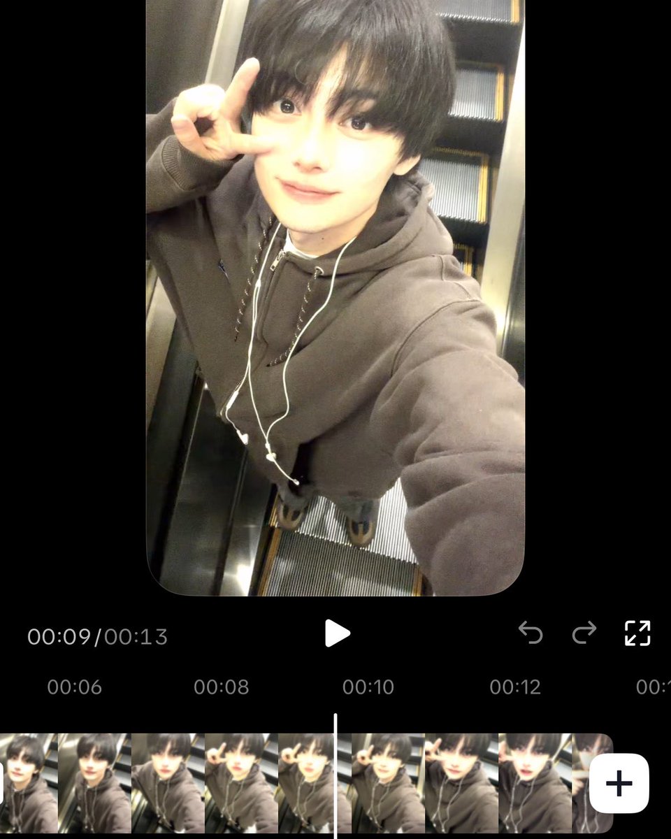 rui_lsv's tweet photo. 髪切ってちょっと暗くした^^
#朝比奈琉良 #actor https://t.co/dBVzu6m3ZS