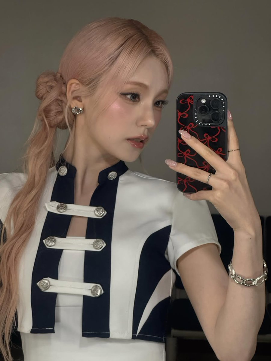 Yujin Lover tweet media