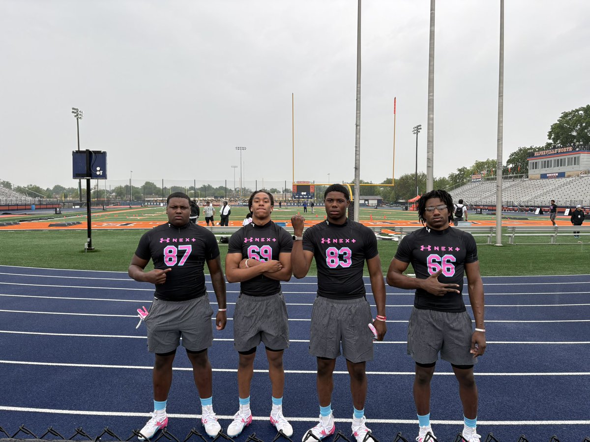Coach_r0zaay's tweet photo. My dawgs ready! @IfeEmedobi @LeslieWoodson9_ @Owaites27 @EldridgeJE99 @CraigHaubert @TomLuginbill @DemetricDWarren @TheUCReport @ChadSimmons_ @SWiltfong_ @TomLoy247 @247recruiting @CoachMcCannJSG @UANextFootball @Bryan_Ault @dchendrix @AllenTrieu @adamgorney @GregSmithRivals https://t.co/8IgBZ1ugQg