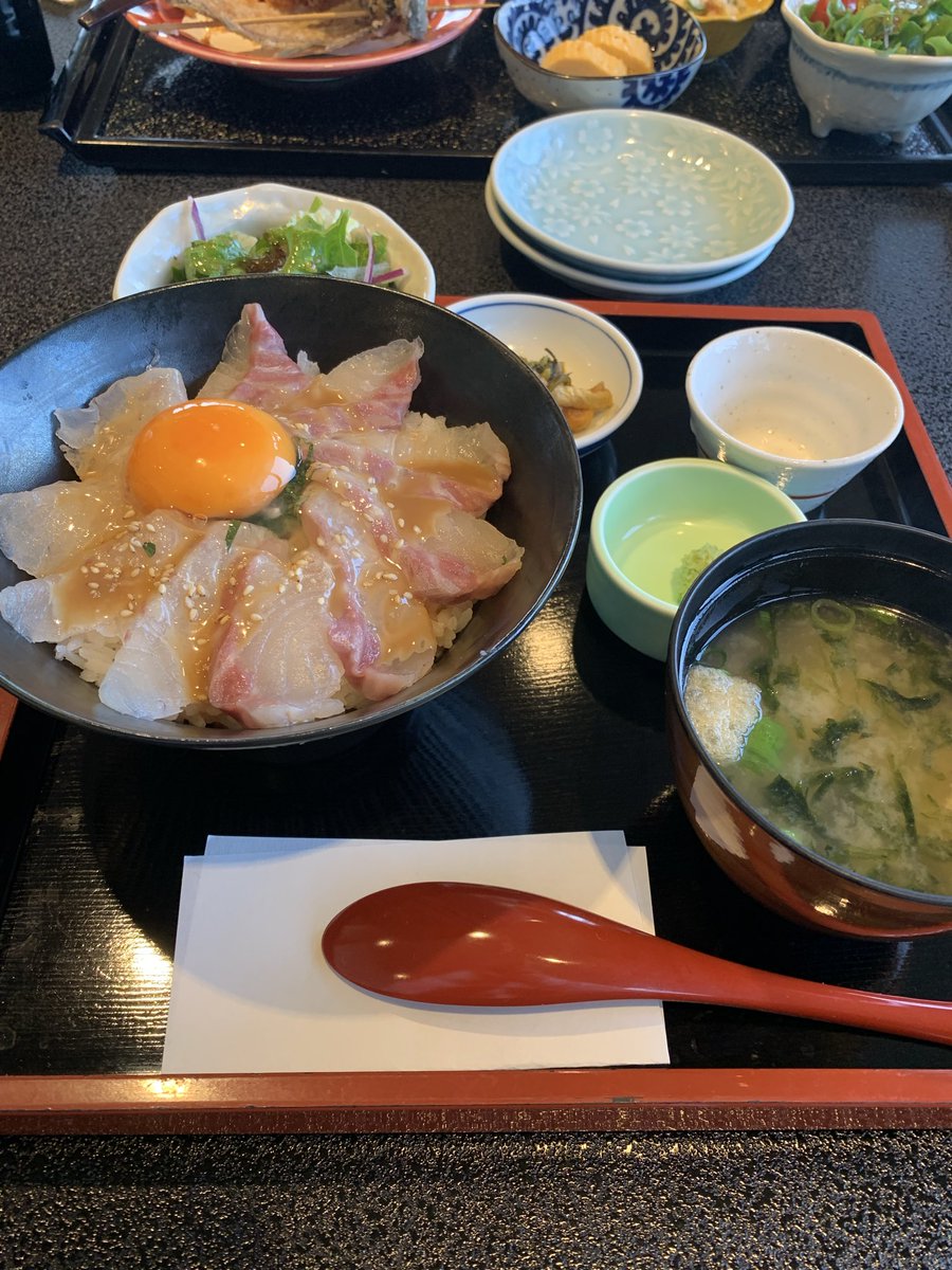 Rails_sky's tweet photo. なんか美味しいものをよく食べ、肥えた🐽 https://t.co/q8ncaCjGin