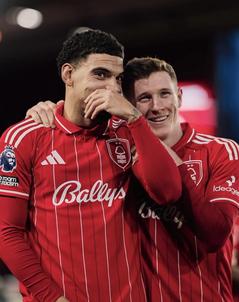 ForestAreMagic's tweet photo. The last dance in the Garibaldi for these lads.

Two of the best I've ever seen wear the shirt, thanks for the memories.

#NFFC https://t.co/FbS6Zg8Rld