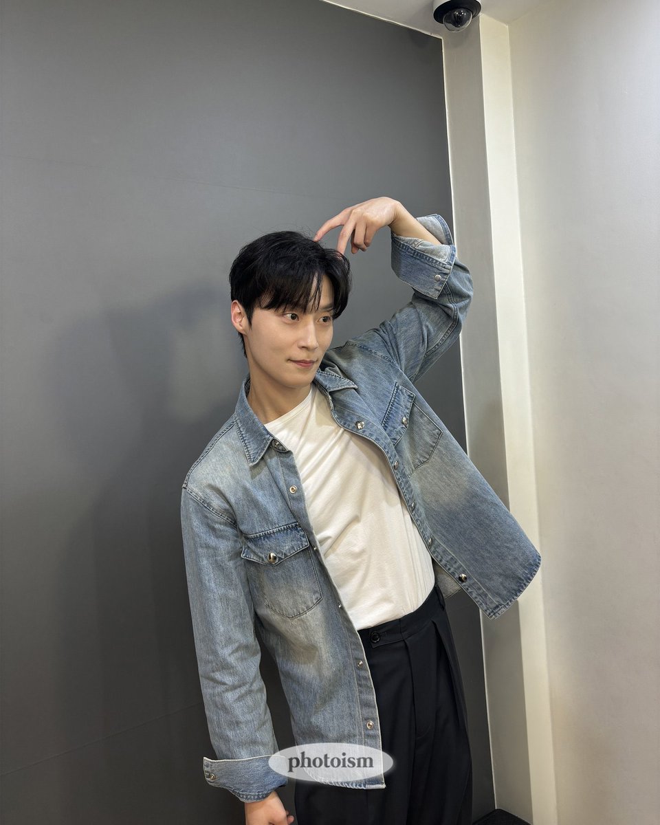 뇽 tweet media