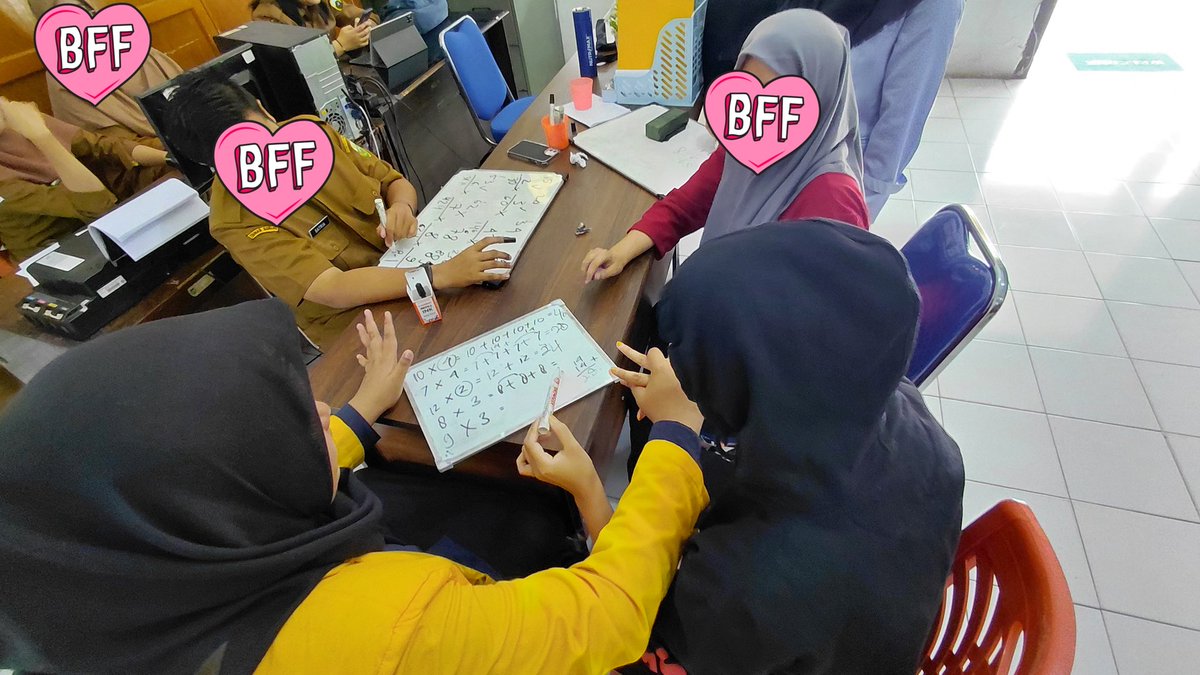 studyliAAn's tweet photo. baruu selesai per huru hara an magang hajsjsjs, sekarang pening mikirin judul skrips🧍🏻‍♀️🧍🏻‍♀️ https://t.co/EM1krAkhXr