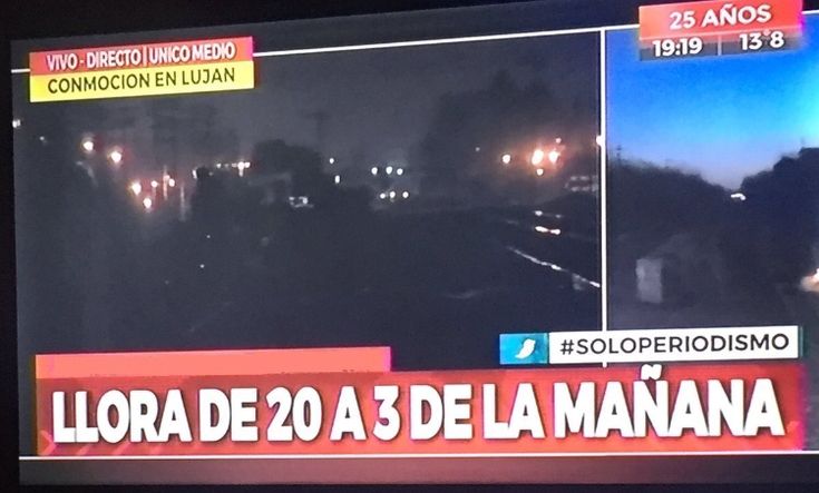 Memes UNA tweet media