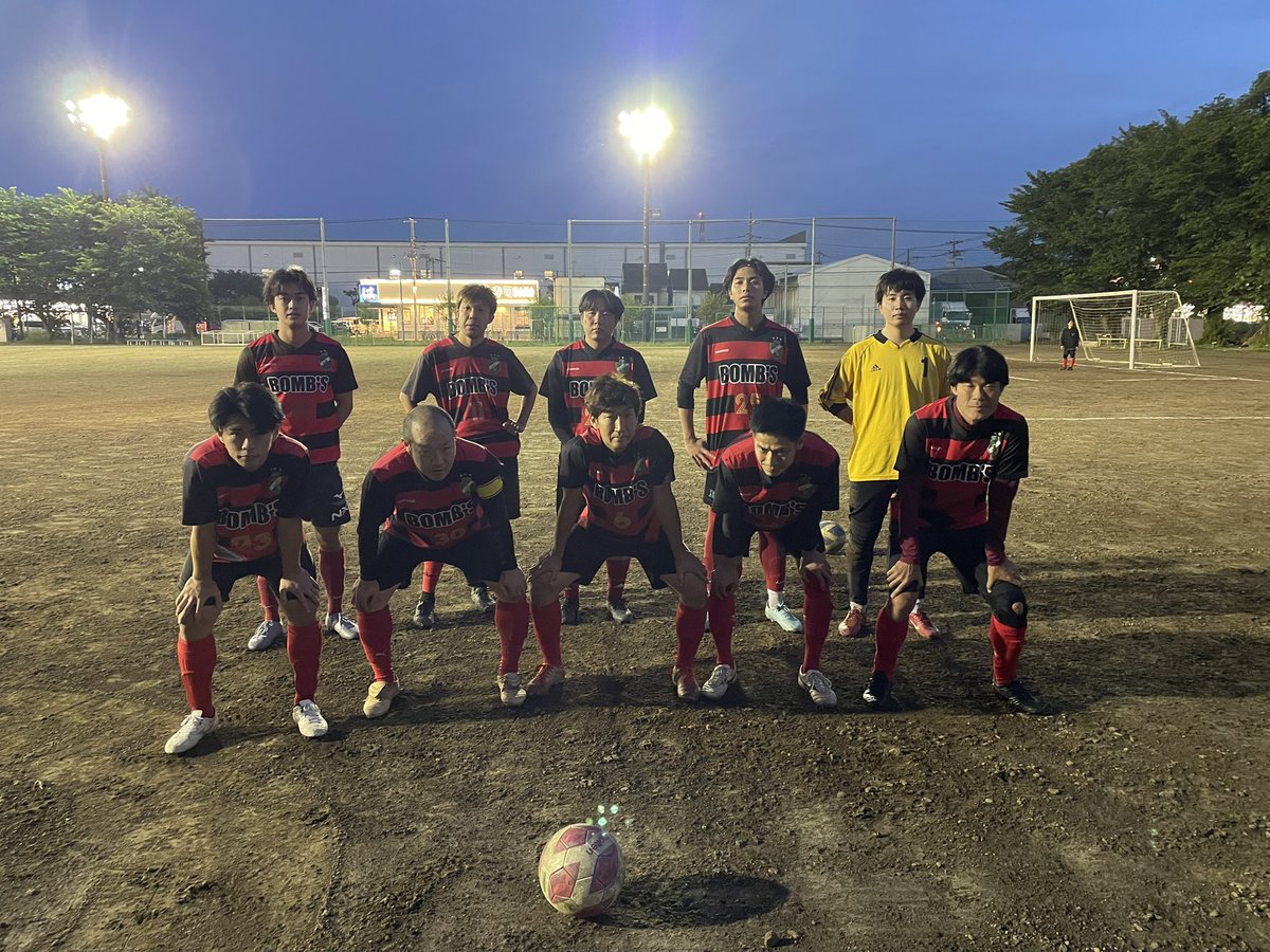 FCBOMBS's tweet photo. 5月24日座間市リーグ
🆚アスタラビスタFC
total1-2
          0-2
          1-0乳井

普段と異なるポジションを試した選手が何人かいました。
各々、不慣れなポジションで課題と収穫があったので、改善、修正出来ればと思います。
審判団、アスタラビスタ様、ありがとうございました‼️ https://t.co/Fq97fc36tT