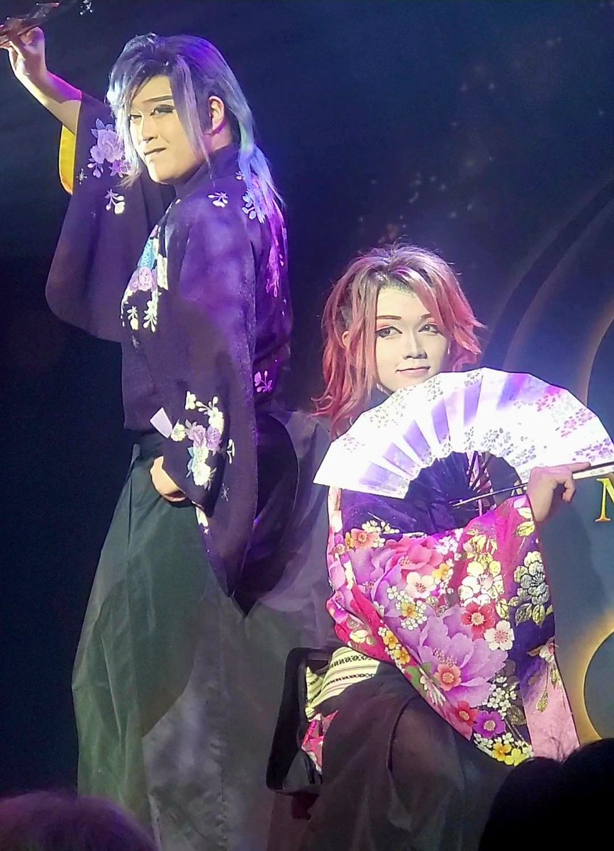 0720ht's tweet photo. 千華ちゃんの誕生日公演のお芝居で、あとむくんがすごくテンション上げて盛り上げキャラ演じてたから、こういう役も出来るのかー！って驚いた！

前日の千夜さん祭りのお芝居でも、声作らずに地声でやってみてもいいよとアドバイス受けて、夜の部はどうやって演じてたのか気になった😌 https://t.co/ljEPhsDzSo