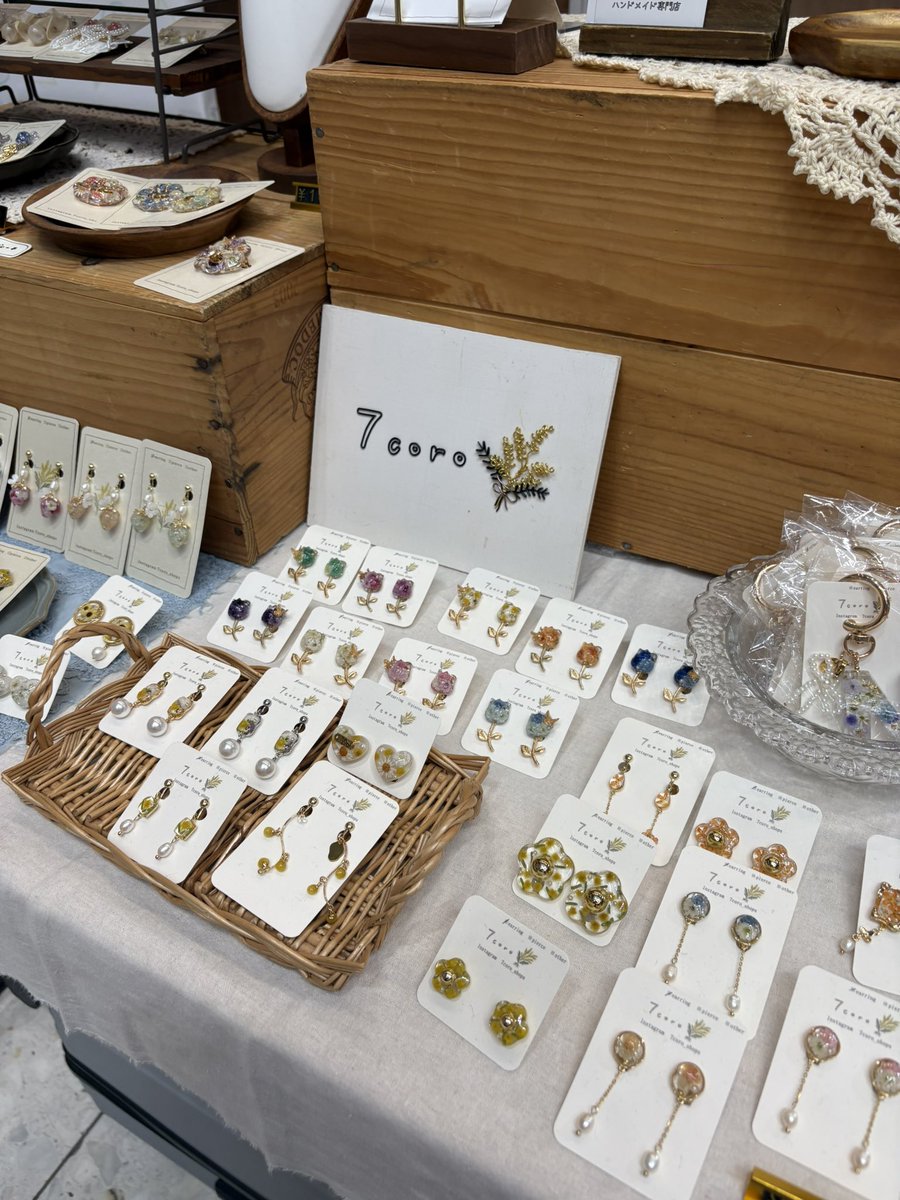 7coroshop's tweet photo. デザフェス2日間
ありがとうございました！🥹💭
不安でいっぱいだったんですが、
お目当てで来て下さる方も多くて
本当に嬉しかったです！✨

感謝の言葉をたくさん書きたいですが、
文字数が足りない、、、
本当にありがとうございました🫶🏻✨

とっても素敵な経験ができました！☺️

#デザフェス６３ https://t.co/yTpykFxHdr