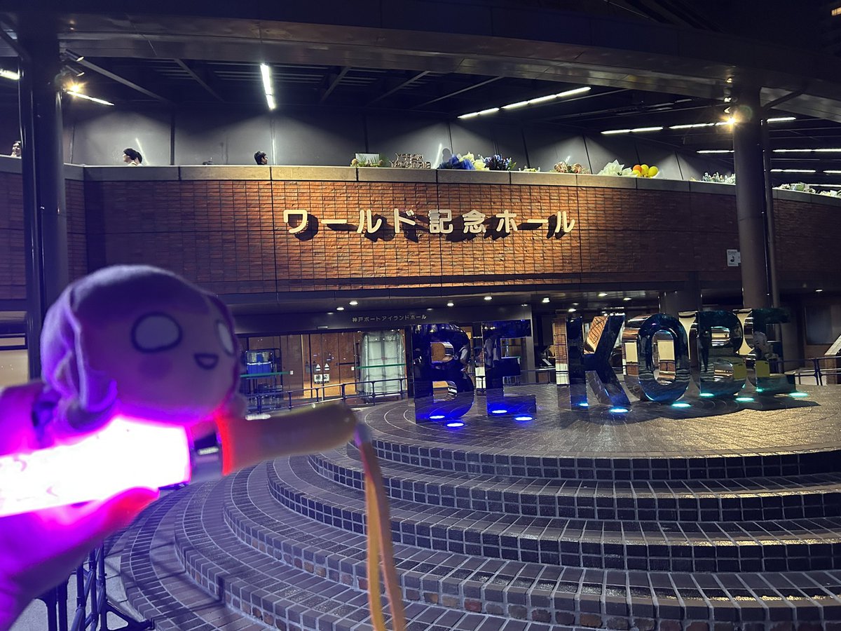 58CUNE's tweet photo. 今週末は兵庫に行ってました。
とても良い街で昔を思い出す最高のライブでした。🪷
来週末は横浜でまた優勝してきます！🏆 https://t.co/wsqxCgXTTj
