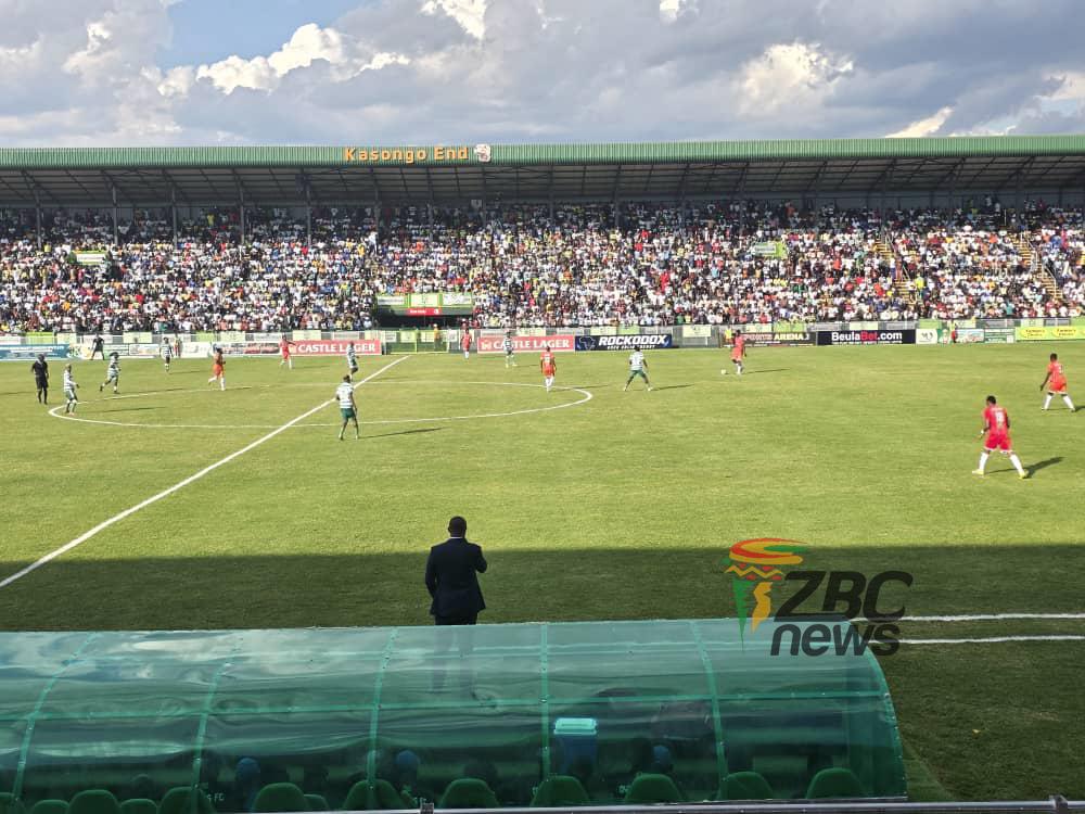 ZBCNewsonline's tweet photo. BATTLE UNDERWAY AT CHAHWANDA STADIUM
Action is on at Chahwanda Stadium as Hardrock FC take on Dynamos FC in a thrilling encounter, with fans turning out in numbers to support their teams.
#HardrockFC #DynamosFC #ChahwandaStadium #ZimbabweFootball #MatchDay #CastlePremierSoccerLeague #ZimFootball