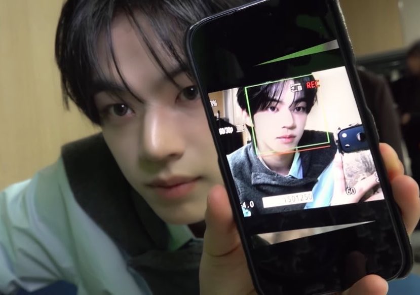 사또 tweet media