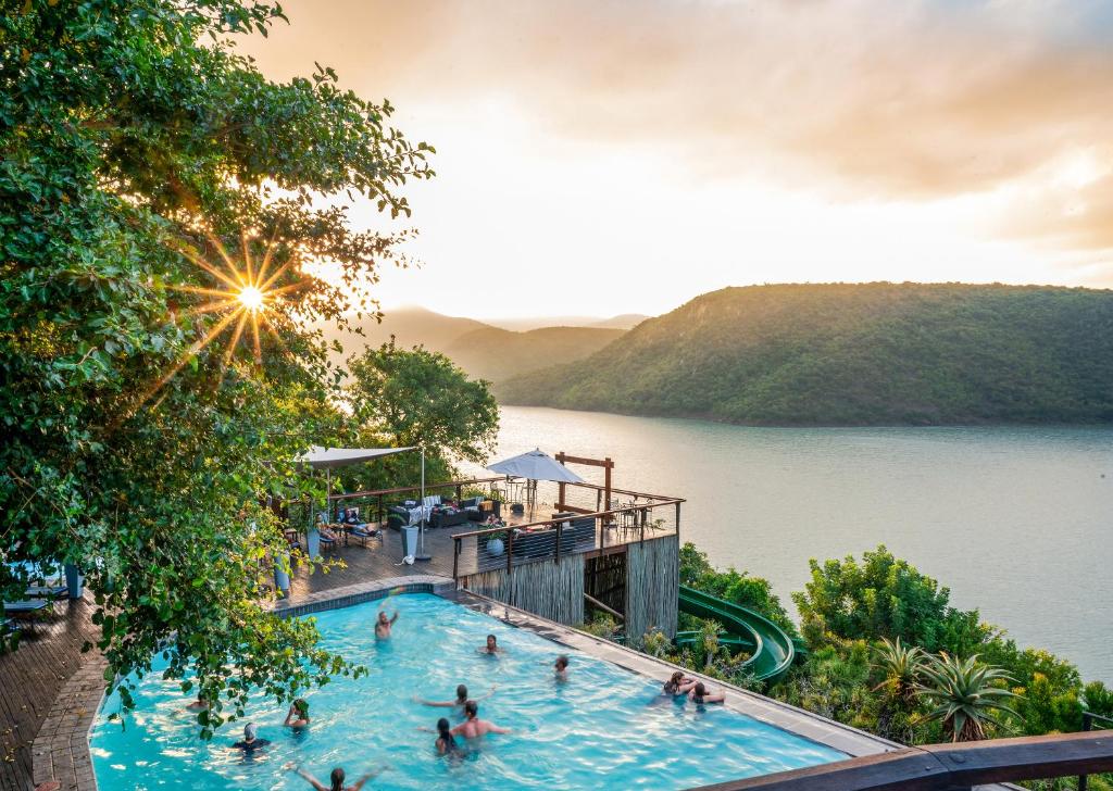 TourismgAfrica's tweet photo. At Jozini Tiger Lodge & Spa, your day might start with a sunrise game cruise on Lake Jozini, move into a lazy lunch at our restaurant with those sweeping Lebombo Mountain views, and end with a signature massage at the Mangwanani Spa.

Oh, and Mkuze Game Reserve is just 15 minutes away, because why not add a Big 5 sighting to the mix?
Check prices & availability https://t.co/tAUCC8U2qH