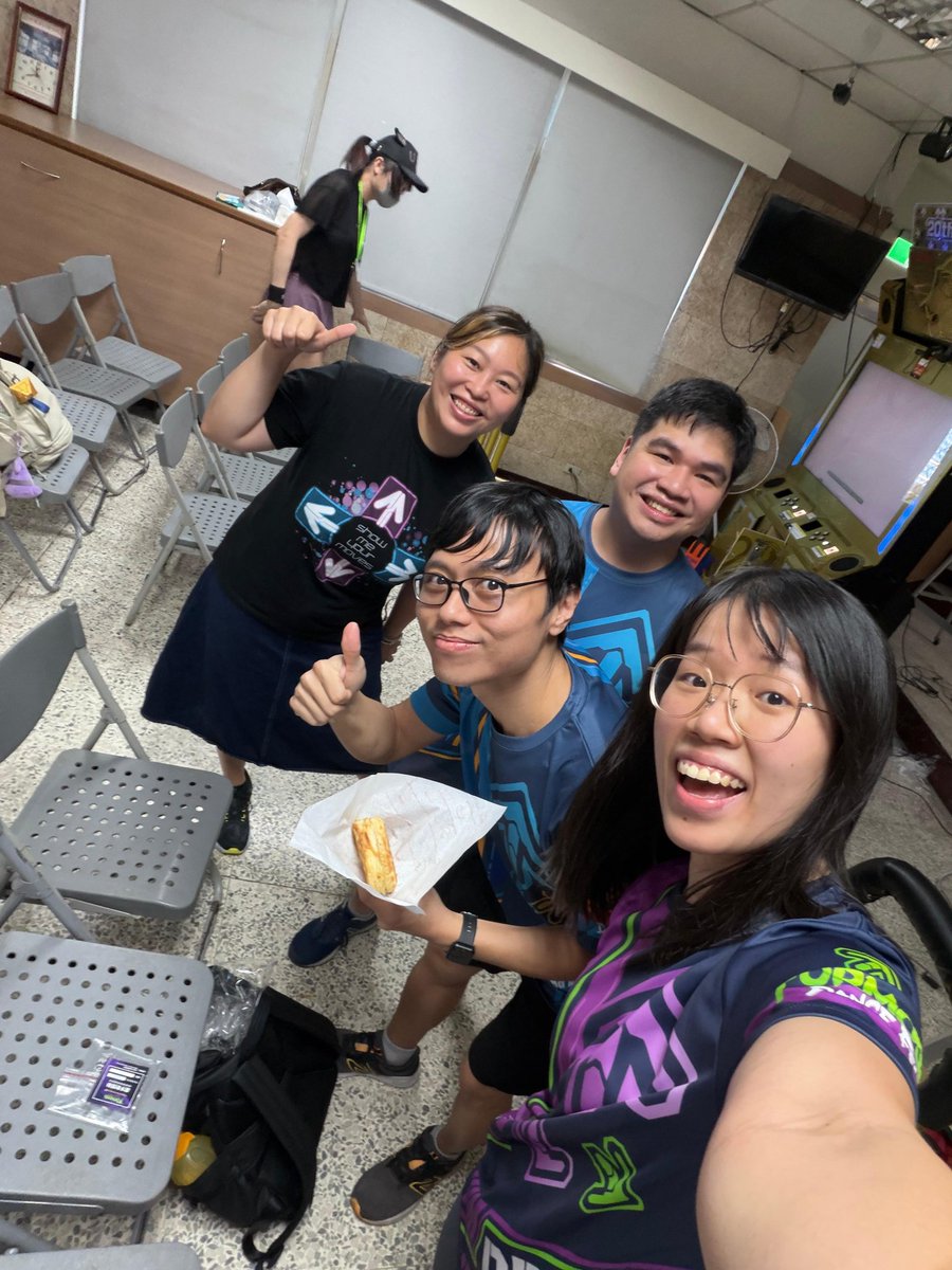 AlsonLee6's tweet photo. Taiwan DDR competition 💕😊 @4mosaDanceFes  
Heading back SG 🥲 https://t.co/TKixLffQKk
