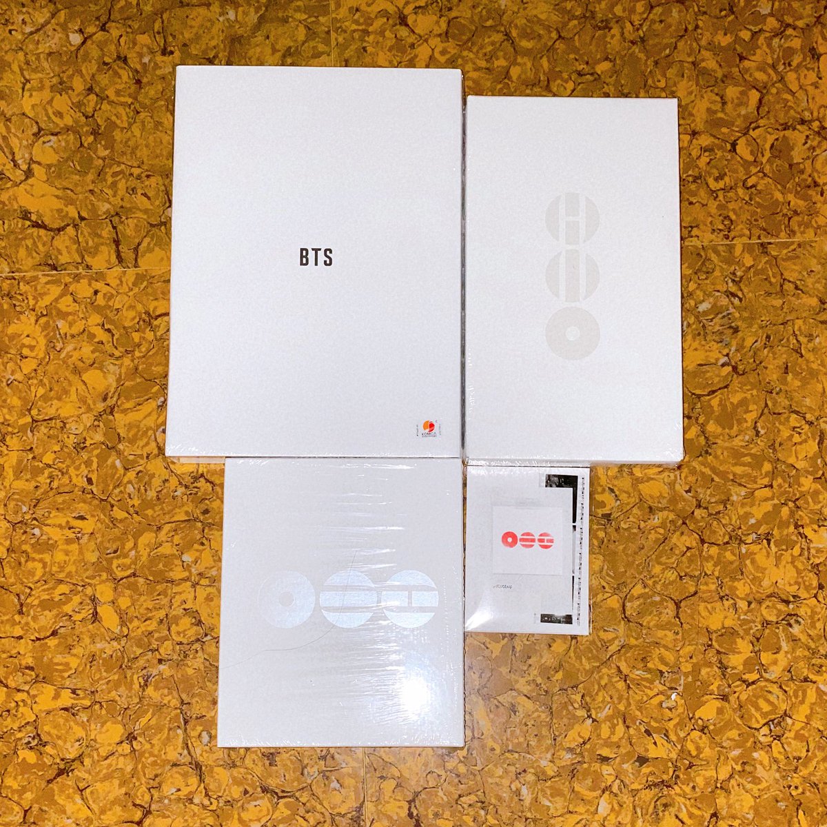 chaehoes's tweet photo. 𖦹 WTS CORTIS &amp; BTS SEALED ALBUM

» cortis : RM45 each

» bts : RM150 set

– living legend (RM45)
– music ver (RM40)
– korea ver (RM35)
– weverse ver (RM30)

𖡩 exc postage only
𖡩 ready stock/on hand
𖡩 dm if interested

‹ #PASARCORTIS #PASARCORTISMY #PASARBTS #PASARBTSMY › https://t.co/VcBauZs5Et