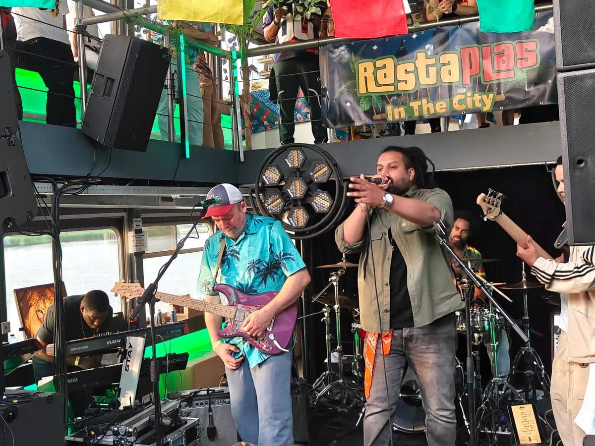 rastaplas's tweet photo. They gonna talk about this one for a long time.
Rastaplas in the City #Rotterdam yesterday😎
One Love Reggae Cruise
You were amazing.💚💛❤️⛴️

17&amp;18 juli The best #reggae &amp; dub On the #NoordAA beach in #Zoetermeer. 😎❤️💚💛
Tickets 👉🏼 https://t.co/X23LLFVIIl

#RastaPlas #OneLove https://t.co/cxNapmdKBu