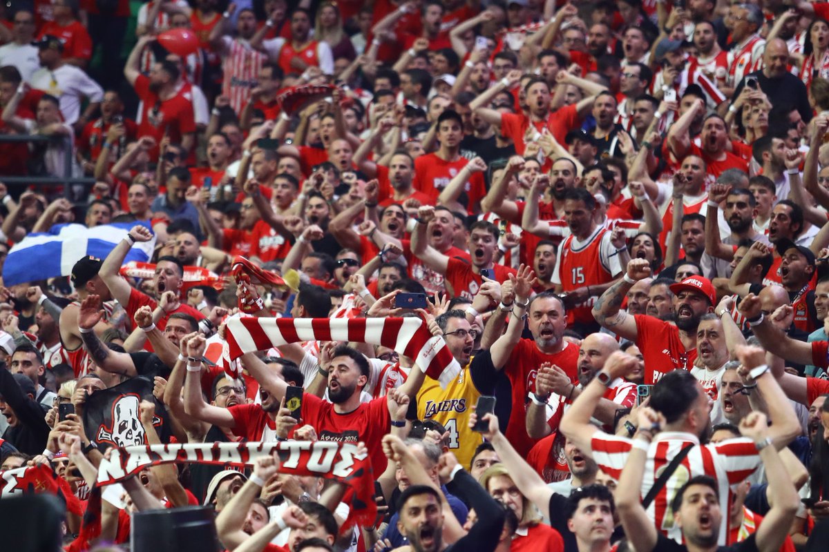 Olympiacos' Fan For Life tweet media
