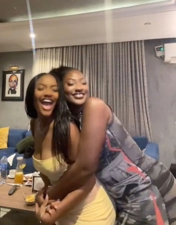 Mashouddd's tweet photo. The sisterhood of Ayra Starr and Tems is infinite. https://t.co/ghxRERURXe