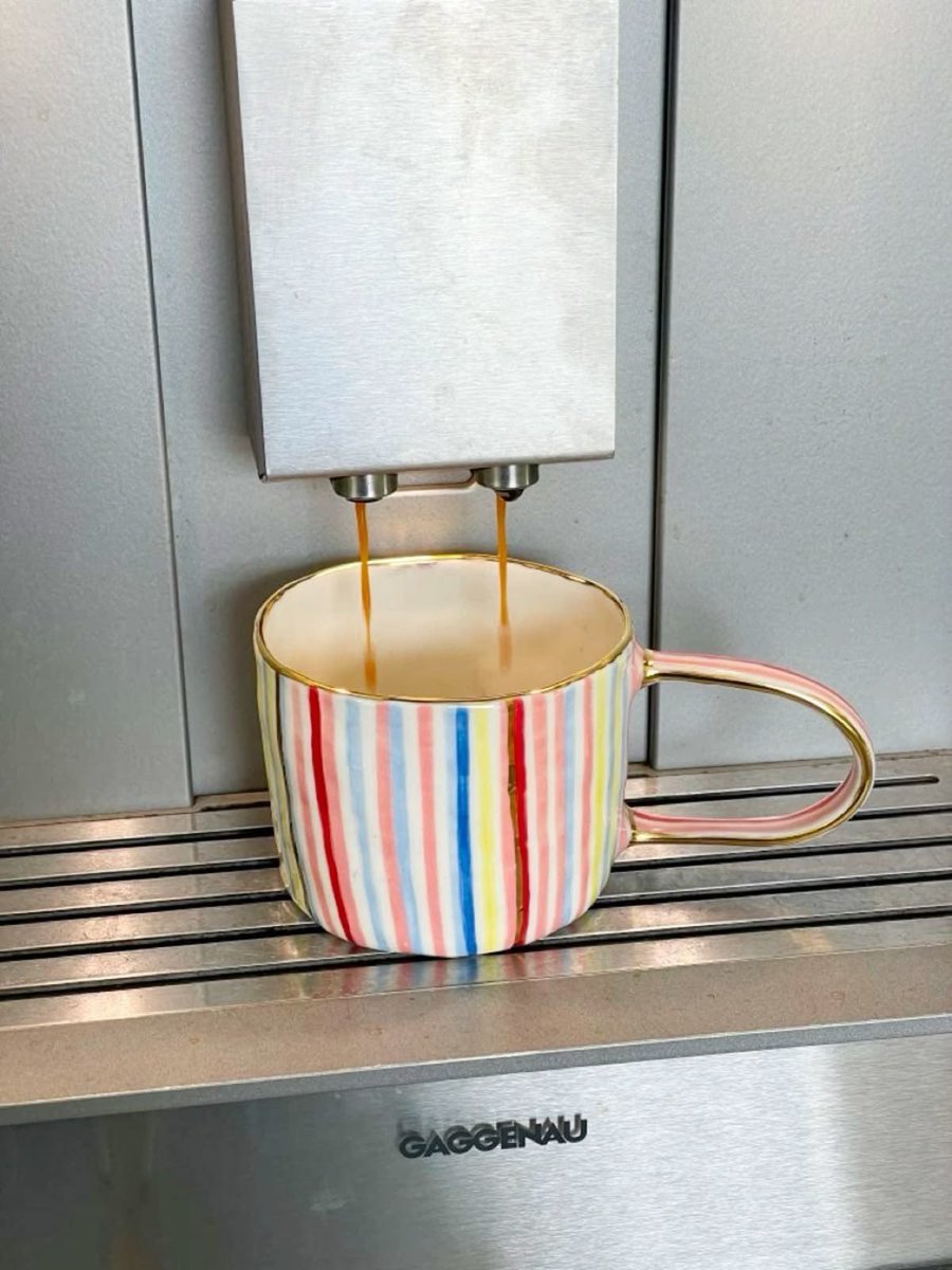 softlystated_'s tweet photo. handmade mugs https://t.co/sHuoetIDAT