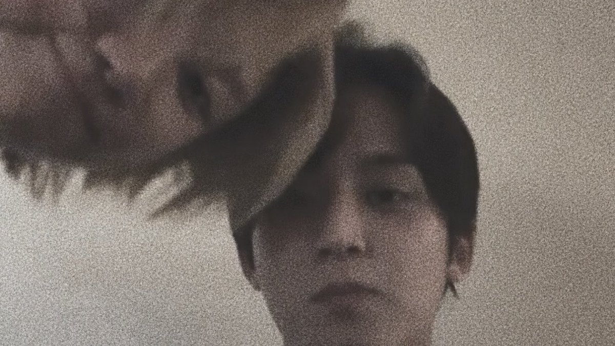 minggusvt's tweet photo. The moon watched us fall in 𝙡𝙤𝙫𝙚 a little 𝙢𝙤𝙧𝙚 tonight. https://t.co/aJg5dTB78j