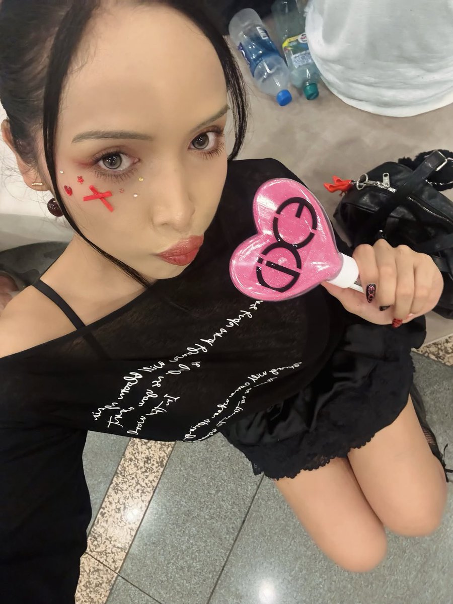 Rinnyz3's tweet photo. สนุกมากวันนี้ไม่ได้เจอกัน9ปีคิดถึงมากๆ
I was so happy today that I cried. Hope we can meet again someday. 🎵🥺💕
#exid #EXID #hani #extraid #hani #이엑스아이디 https://t.co/rxSymbhAQ3