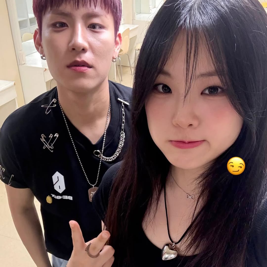 W99JlN's tweet photo. yerim supporting her brother Woojin through the years 🫂🤍 https://t.co/21XlYUVtiH