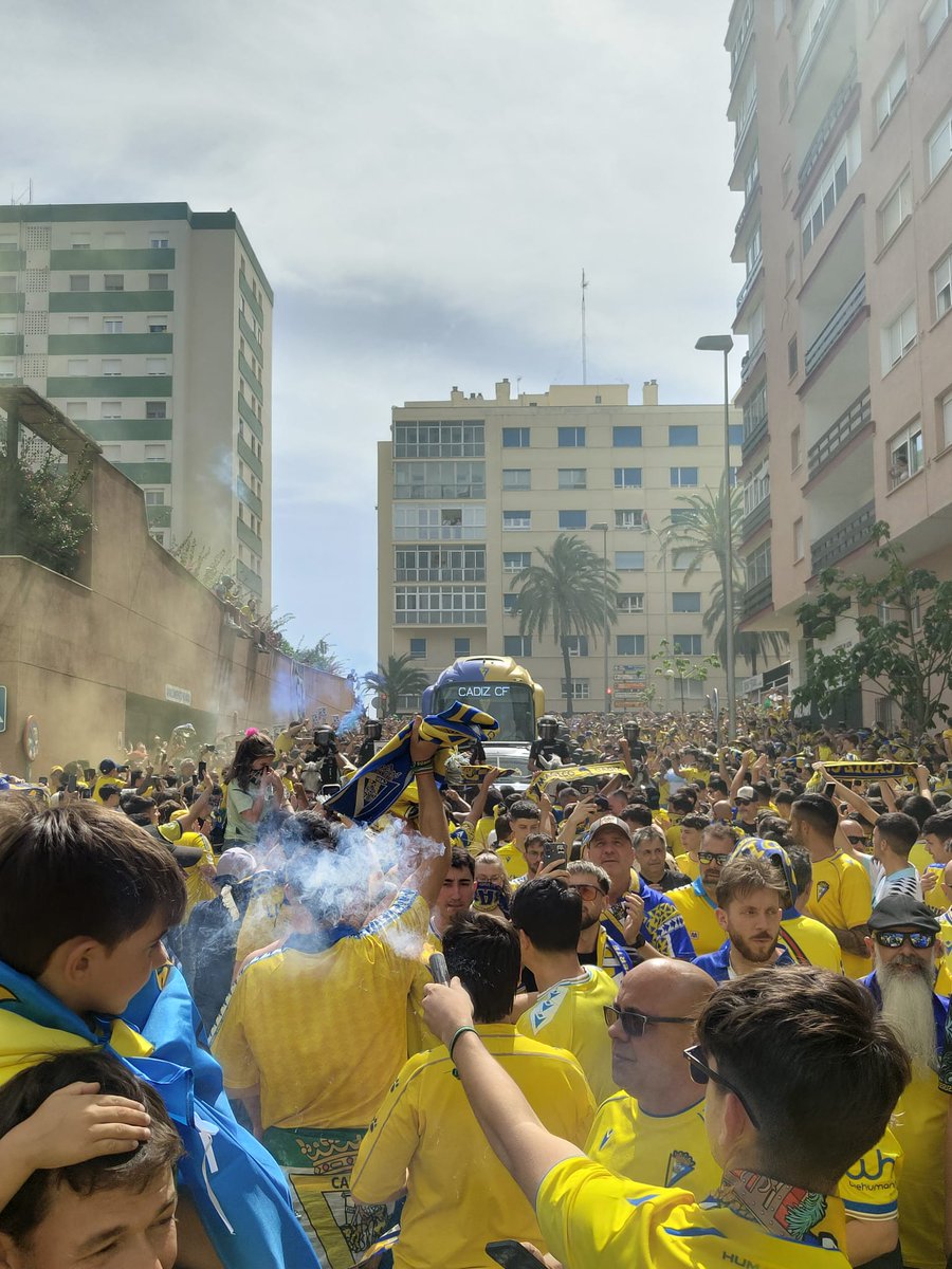 pablobustaa's tweet photo. El día era hoy;) ja 💙🤝🏻💛 https://t.co/Fj90JtJe0M