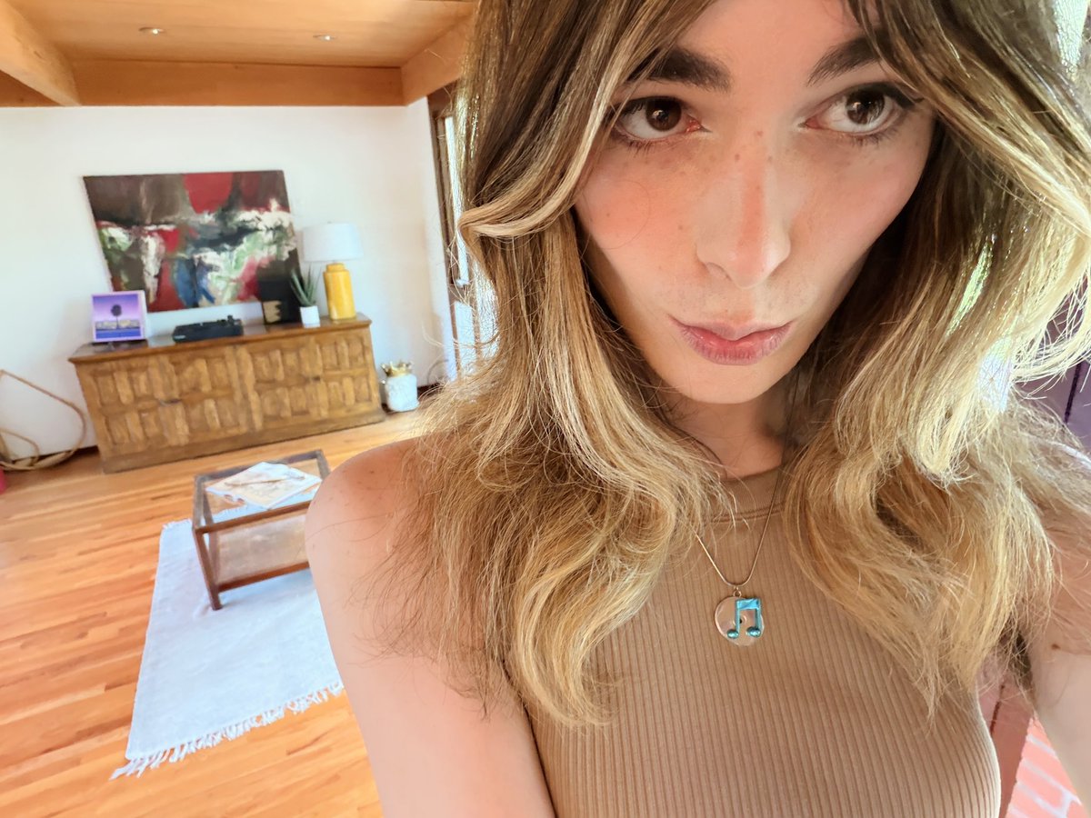 Jenny Rhythm tweet media